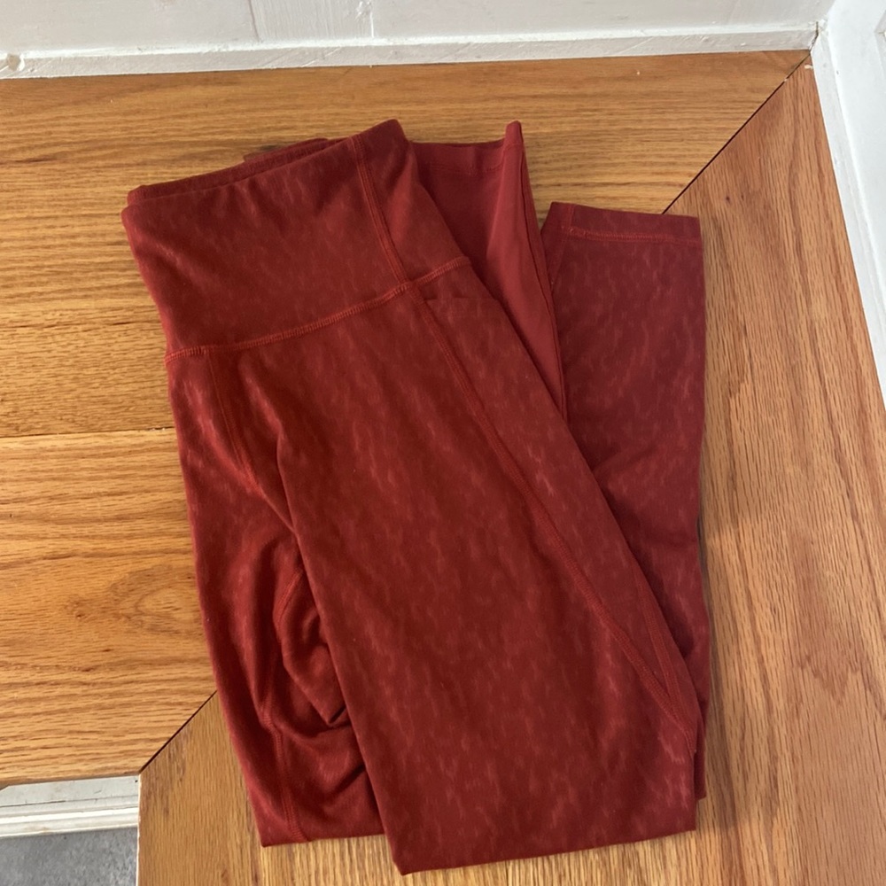 Old Navy Elevate Go Dry Pocket Cropped Legging Rust Orange Size Medium